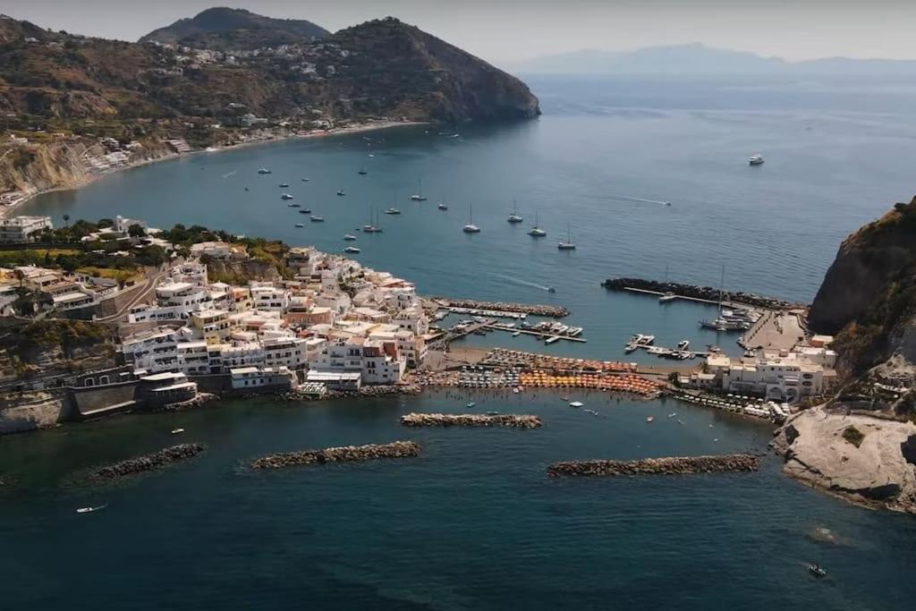 Casa Vacanza al mare a Sant'Angelo Ischia Esterno foto